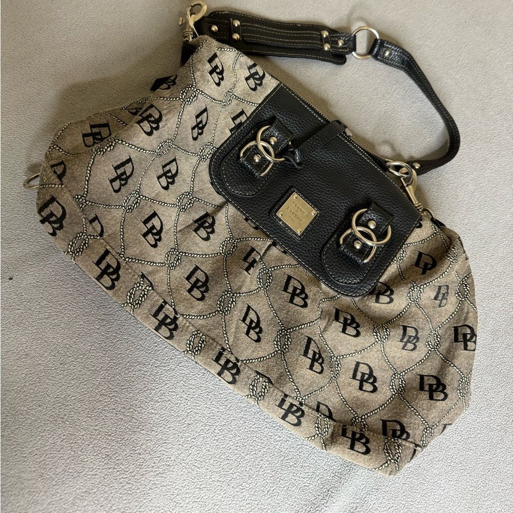 Dooney & Bourke Purse